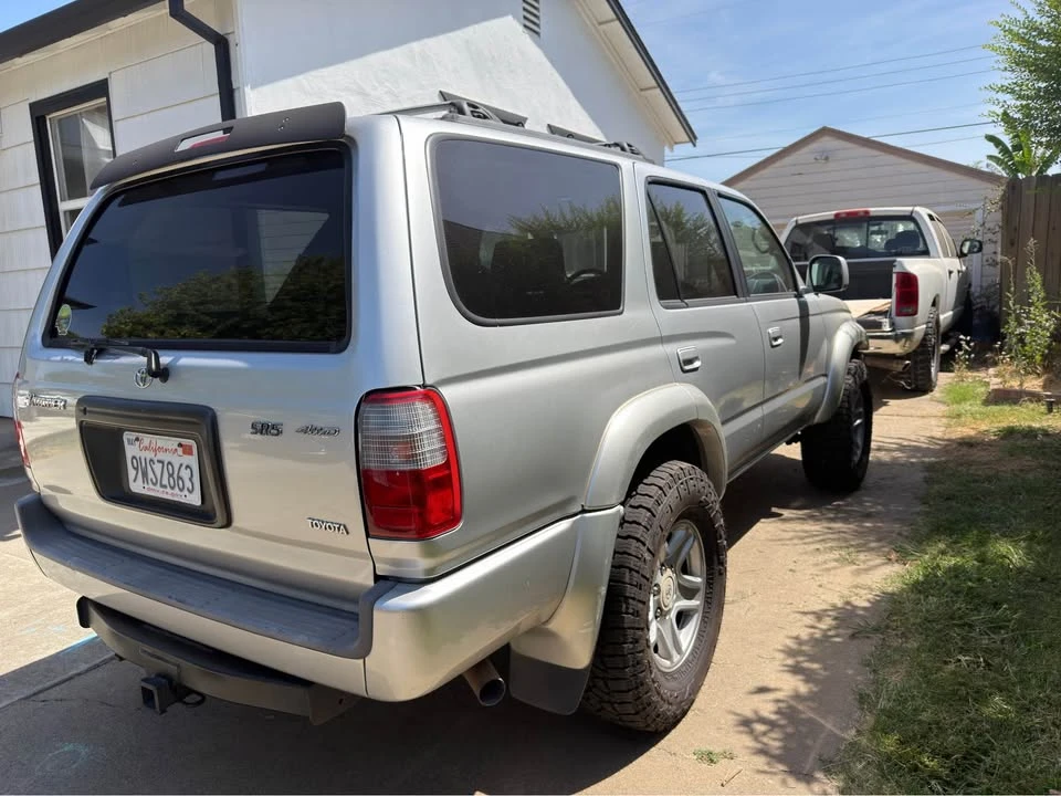 2000 Toyota 4Runner 3rd Gen - Image 10 of 11