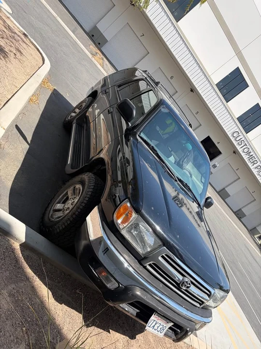 2000 Toyota 4Runner 3rd Gen - Image 2 of 8