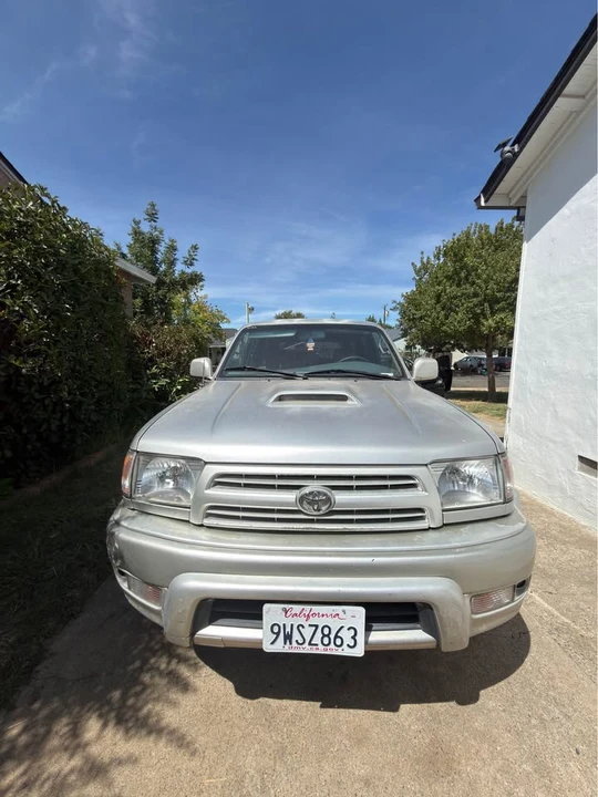 2000 Toyota 4Runner 3rd Gen - Image 2 of 11