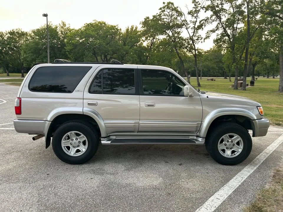 2000 Toyota 4Runner 3rd Gen - Image 2 of 18