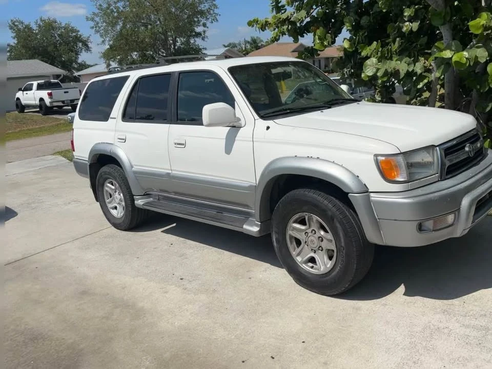 2000 Toyota 4Runner 3rd Gen - Image 3 of 4
