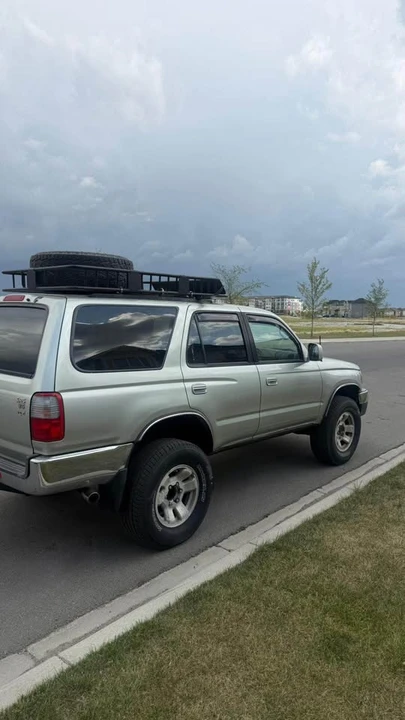 2000 Toyota 4Runner 3rd Gen - Image 2 of 8
