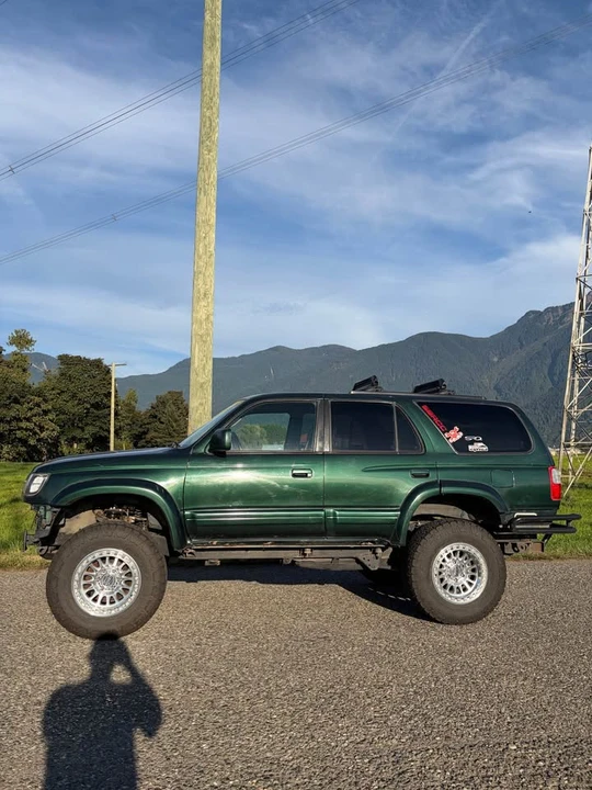 2000 Toyota 4Runner 3rd Gen - Image 2 of 12