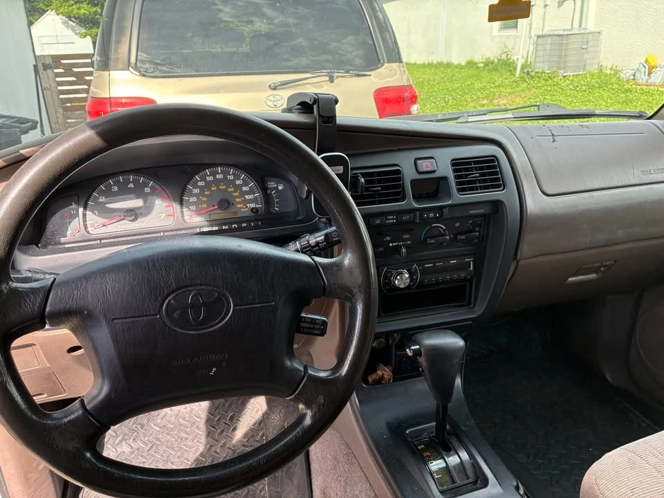 2000 Toyota 4Runner 3rd Gen - Image 12 of 13