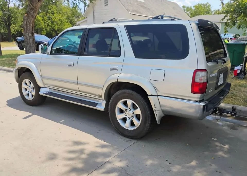 2000 Toyota 4Runner 3rd Gen - Image 3 of 4
