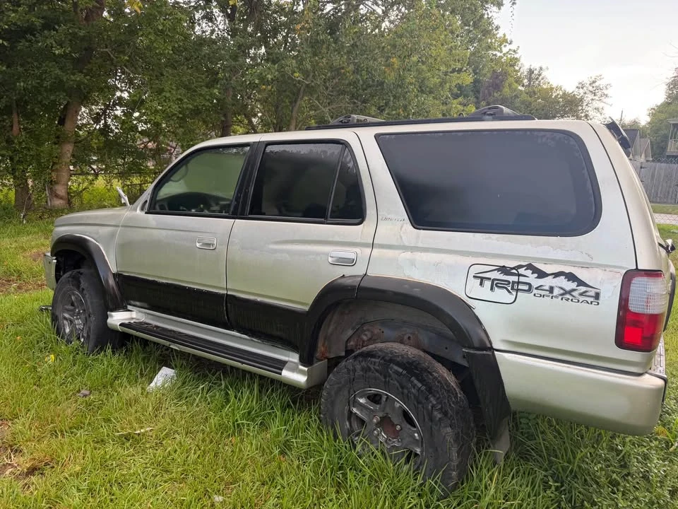 2000 Toyota 4Runner 3rd Gen - Image 2 of 6
