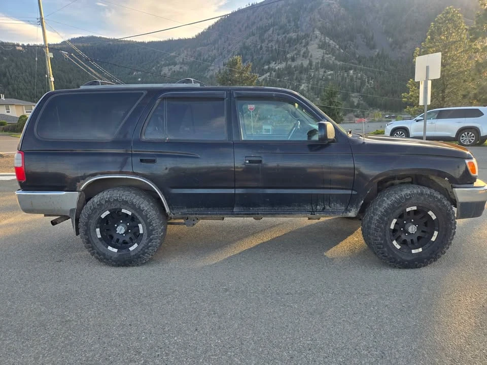 2000 Toyota 4Runner 3rd Gen - Image 3 of 10