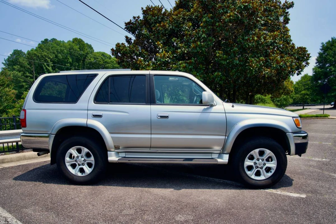 2000 Toyota 4Runner 3rd Gen - Image 2 of 18
