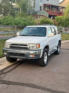 2000 Toyota 4Runner SR5 4WD