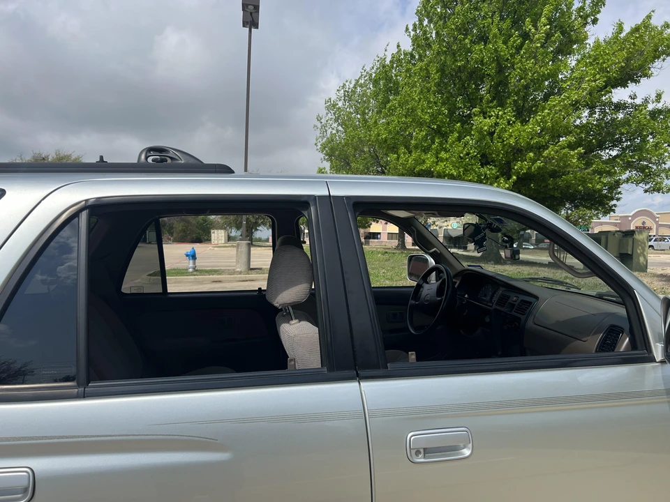 2000 Toyota 4Runner 3rd Gen - Image 19 of 31
