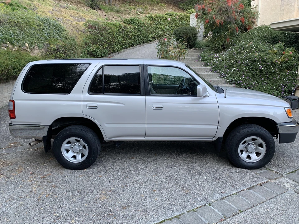 2000 Toyota 4Runner 3rd Gen - Image 11 of 20