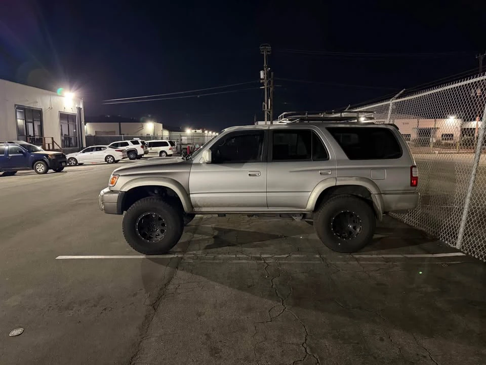2000 Toyota 4Runner 3rd Gen - Image 2 of 12