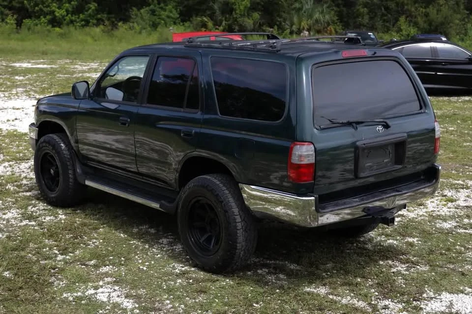 2000 Toyota 4Runner 3rd Gen - Image 9 of 12