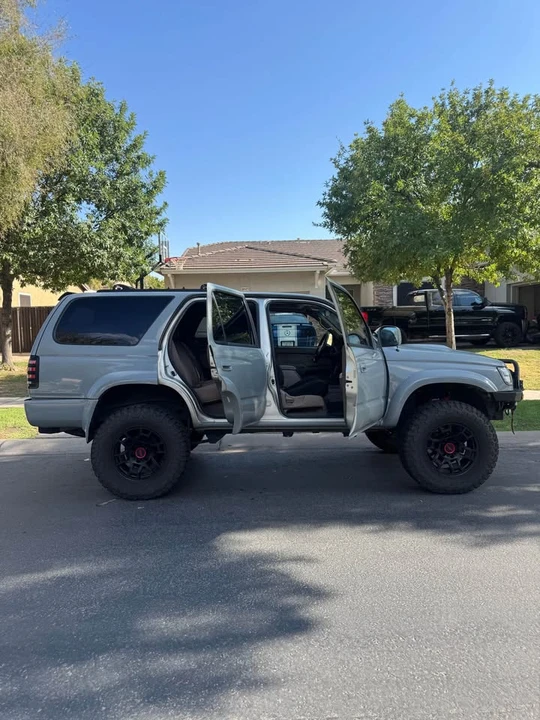2000 Toyota 4Runner 3rd Gen - Image 4 of 12