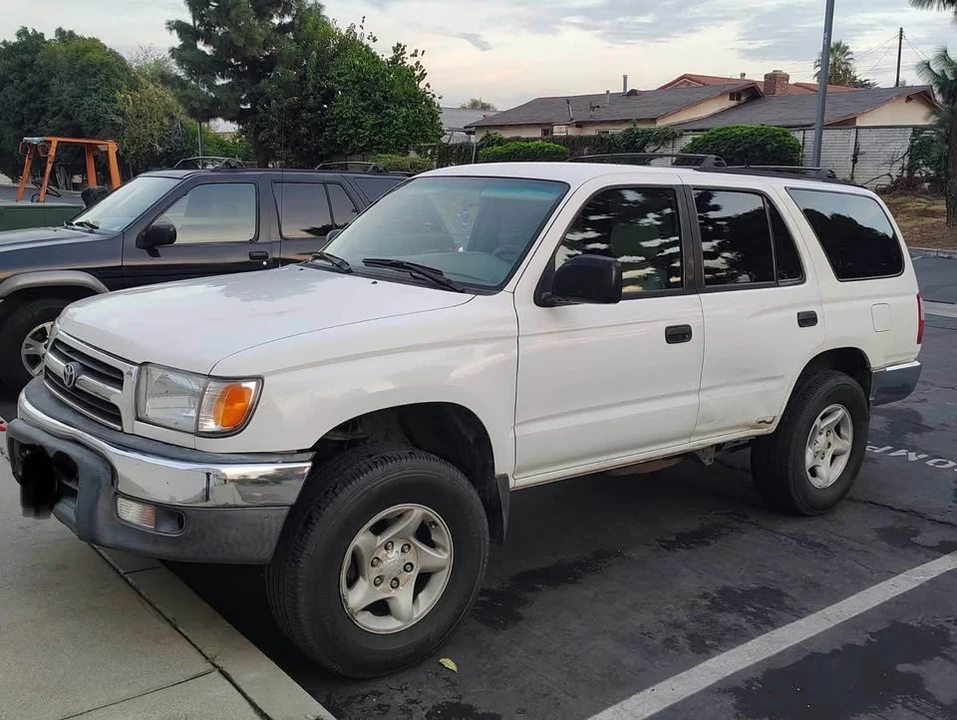 2000 Toyota 4Runner 3rd Gen - Image 4 of 8