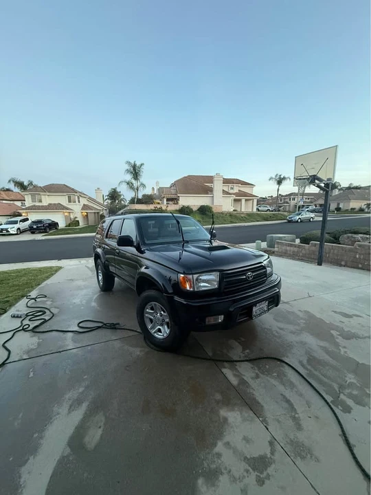 2000 Toyota 4Runner 3rd Gen - Image 2 of 10