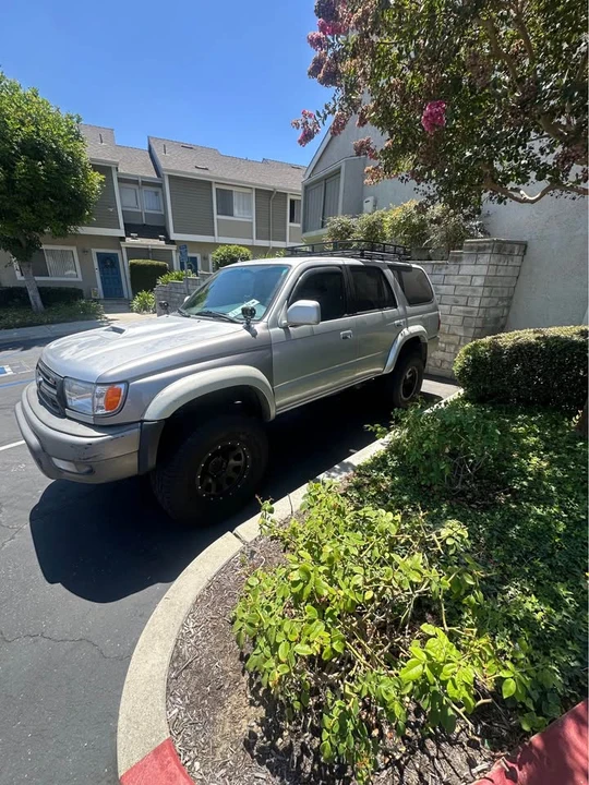 2000 Toyota 4Runner 3rd Gen - Image 2 of 10