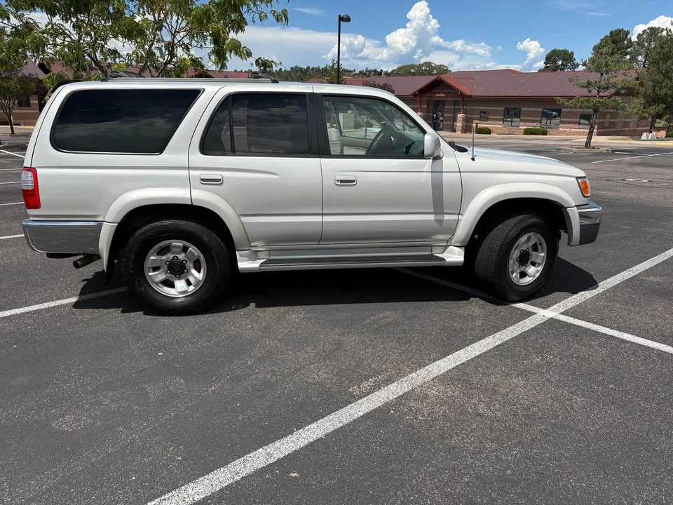 2000 Toyota 4Runner 3rd Gen - Image 2 of 12