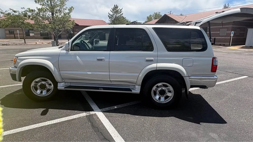 2000 Toyota 4Runner 3rd Gen - Image 3 of 12