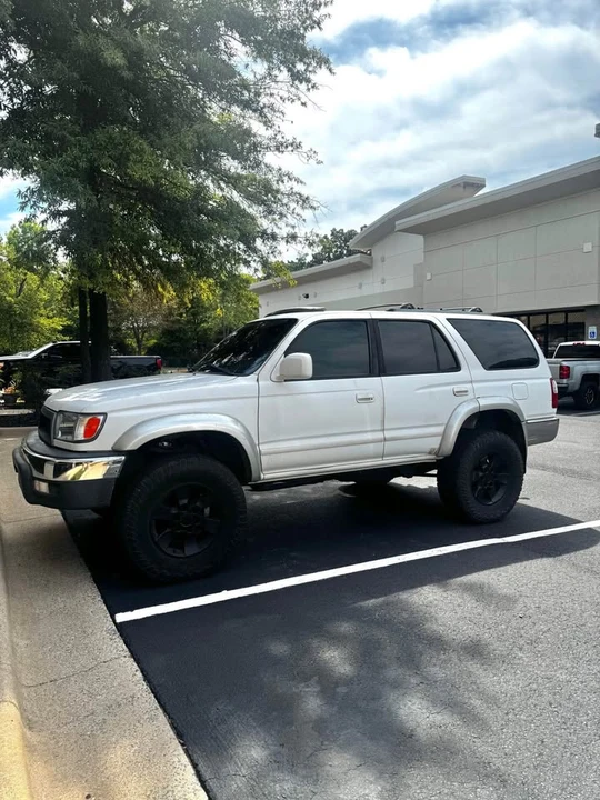 2000 Toyota 4Runner 3rd Gen - Image 4 of 12