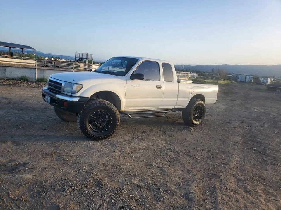 2000 Toyota 4Runner 3rd Gen - Image 3 of 3