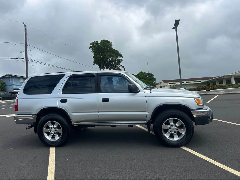 2000 Toyota 4Runner 3rd Gen - Image 2 of 9