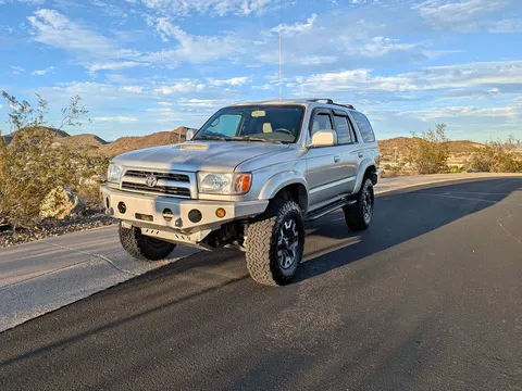 2000 Toyota 4Runner SR5 Sport Utility 2D