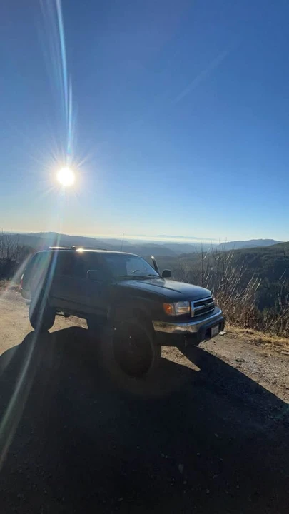 2000 Toyota 4Runner 3rd Gen - Image 2 of 11