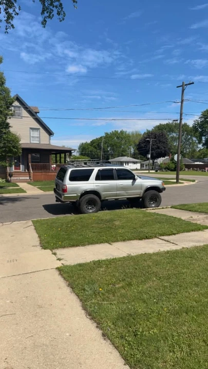 2000 Toyota 4Runner 3rd Gen - Image 2 of 5