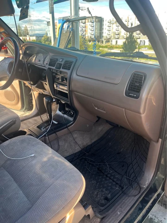 2000 Toyota 4Runner 3rd Gen - Image 9 of 11