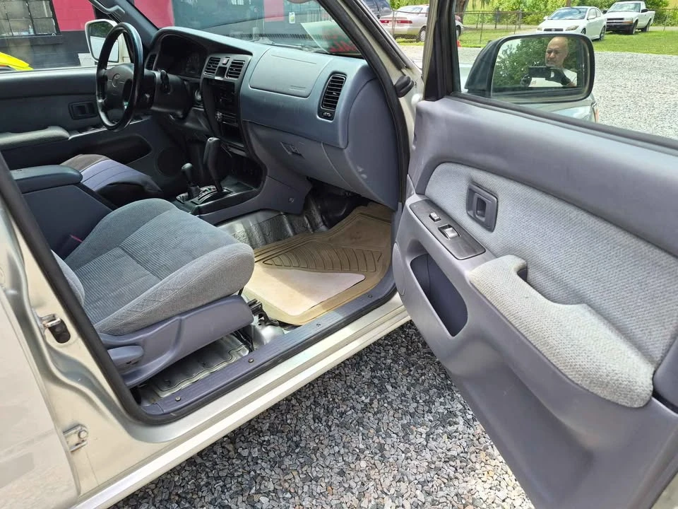 2000 Toyota 4Runner 3rd Gen - Image 8 of 9