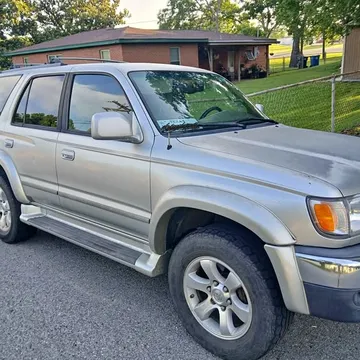 2000 Toyota 4Runner SR5 Sport Utility 4D