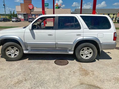 2000 Toyota 4Runner SR5 Sport Utility 4D
