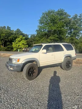 2000 Toyota 4Runner SR5 Sport Utility 4D