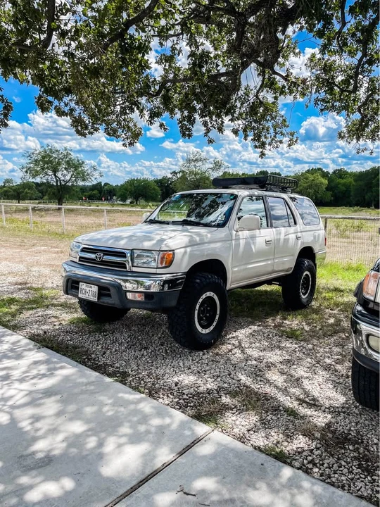 2000 Toyota 4Runner 3rd Gen - Image 2 of 14