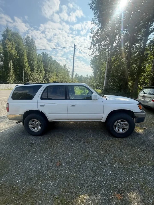 2000 Toyota 4Runner 3rd Gen - Image 3 of 15