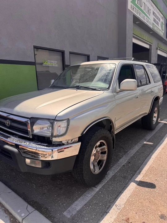 2000 Toyota 4Runner 3rd Gen - Image 2 of 5