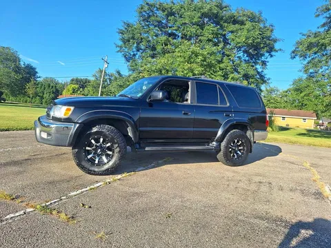 2000 Toyota 4Runner SR5 Sport Utility 4D