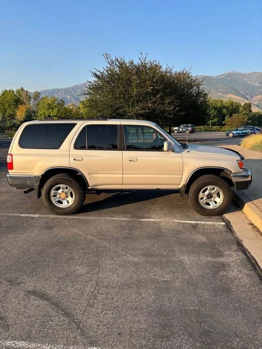 2000 Toyota 4Runner 3rd Gen - Image 4 of 13