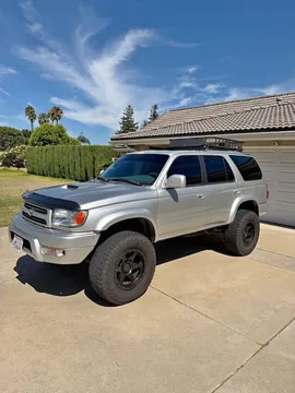 2000 Toyota 4Runner SR5 Sport Utility 4D