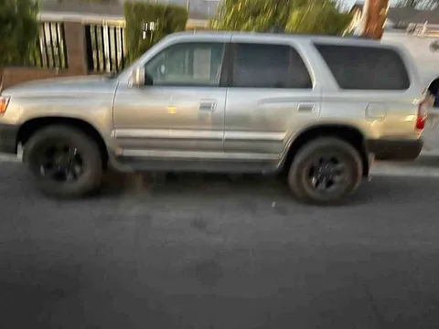 2000 Toyota 4Runner SR5 Sport Utility 4D