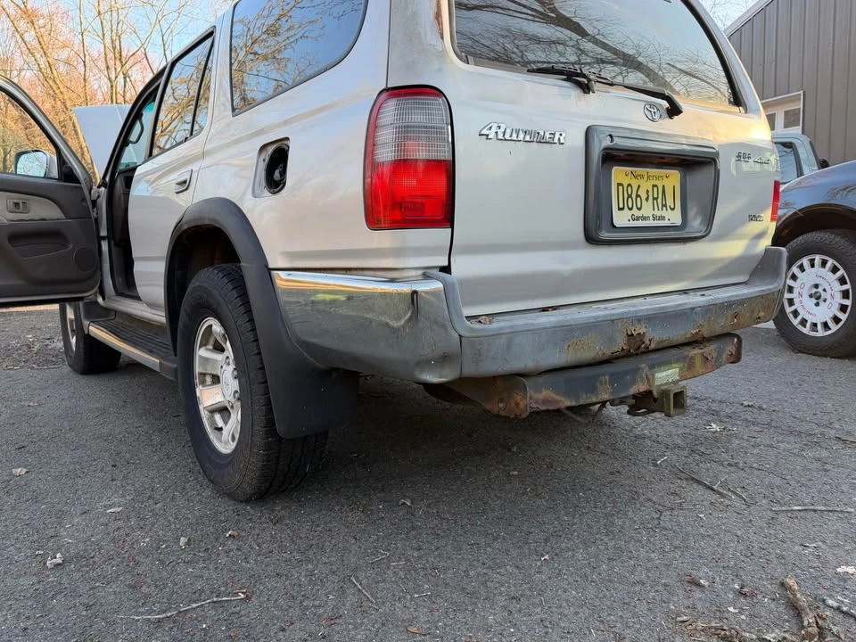2000 Toyota 4Runner 3rd Gen - Image 3 of 11