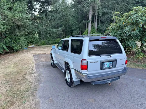 2000 Toyota 4Runner SR5 Sport Utility 4D