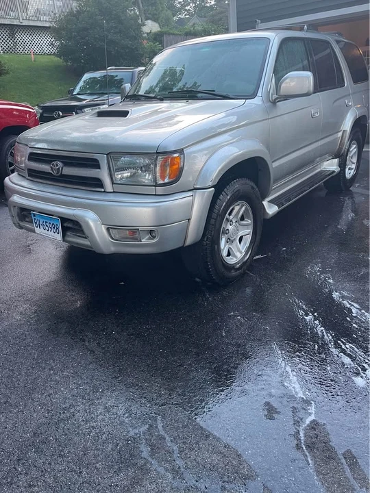 2000 Toyota 4Runner 3rd Gen - Image 2 of 2