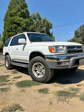 2000 Toyota 4Runner SR5