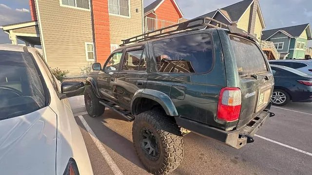 2000 Toyota 4Runner SR5 Sport Utility 4D
