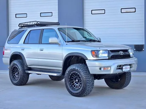 2000 Toyota 4Runner SR5 Sport Utility 4D