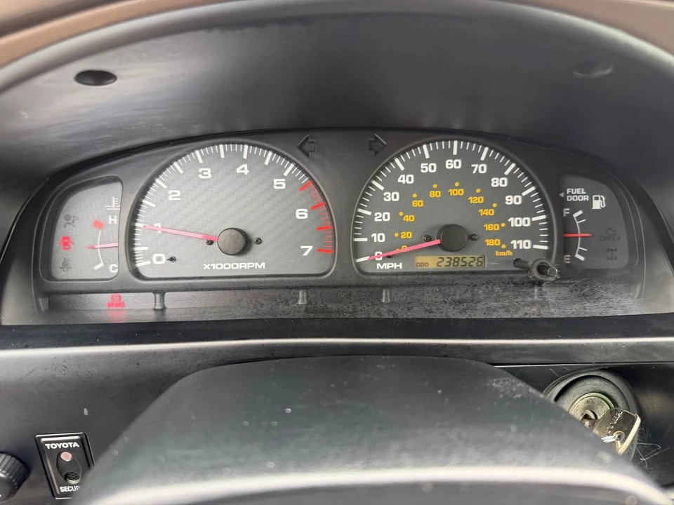 2000 Toyota 4Runner 3rd Gen - Image 10 of 15