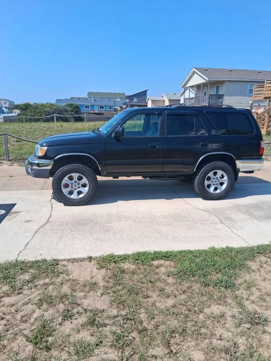 2000 Toyota 4Runner 3rd Gen - Image 2 of 15