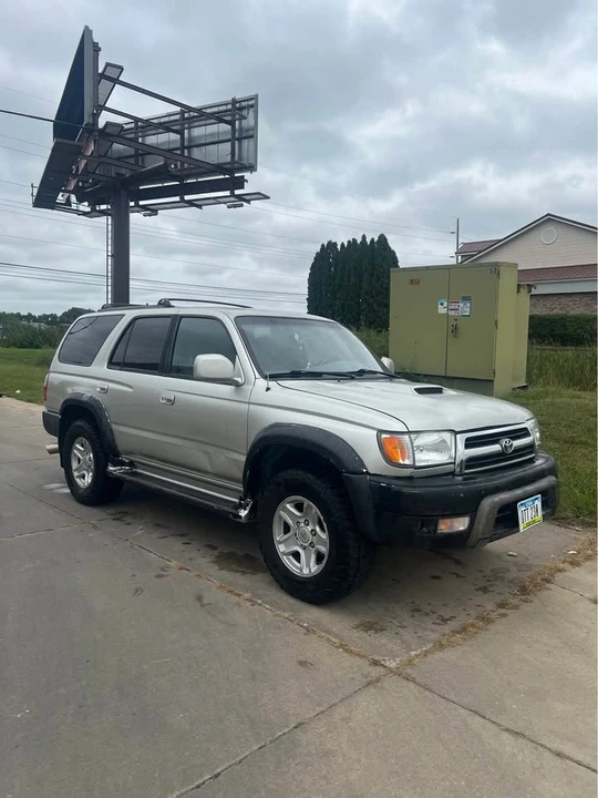 2000 Toyota 4Runner 3rd Gen - Image 2 of 19